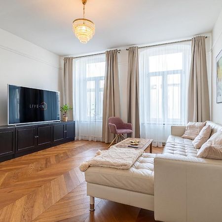 Trendy Apartment In Central 布拉迪斯拉发 外观 照片