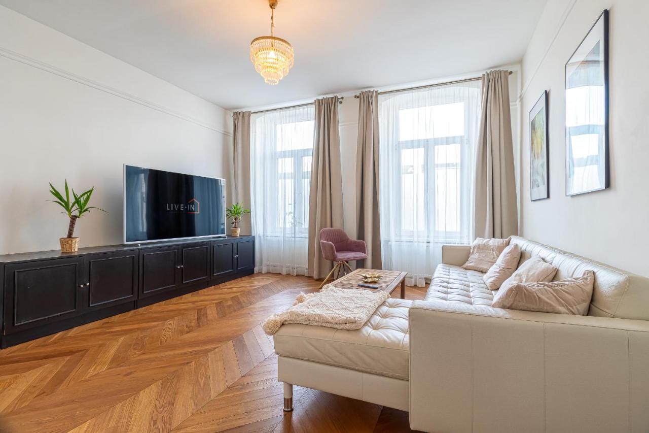 Trendy Apartment In Central 布拉迪斯拉发 外观 照片
