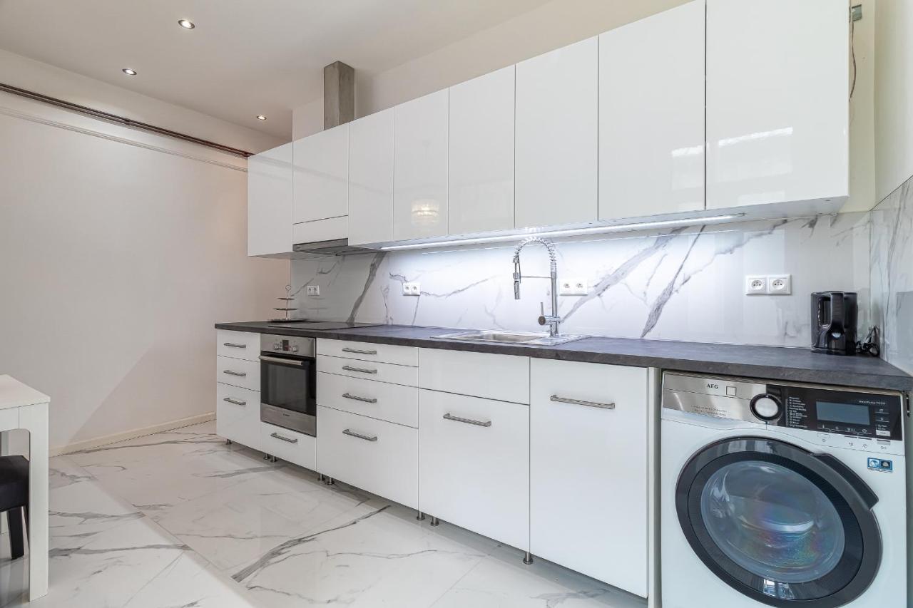 Trendy Apartment In Central 布拉迪斯拉发 外观 照片